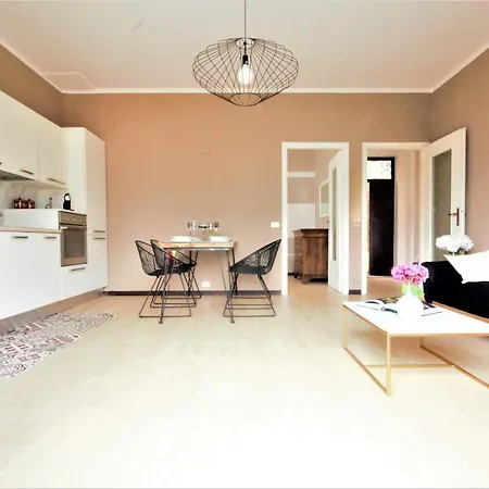 Lakeside Relais Holiday home *